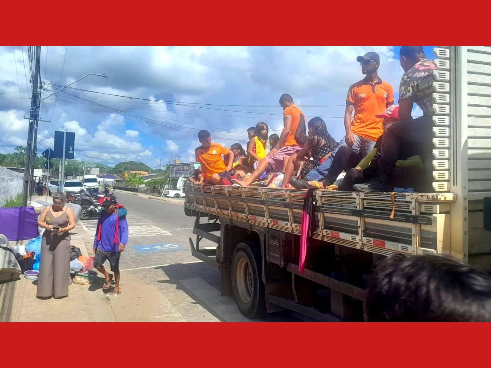 Enchente no Juruá: Famílias desabrigadas voltam para casa em Cruzeiro do Sul