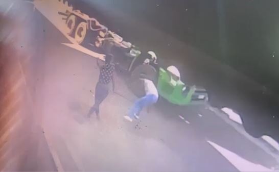 Mulher é esmagada por caminhão após ser empurrada pela própria companheira no PA; VÍDEO