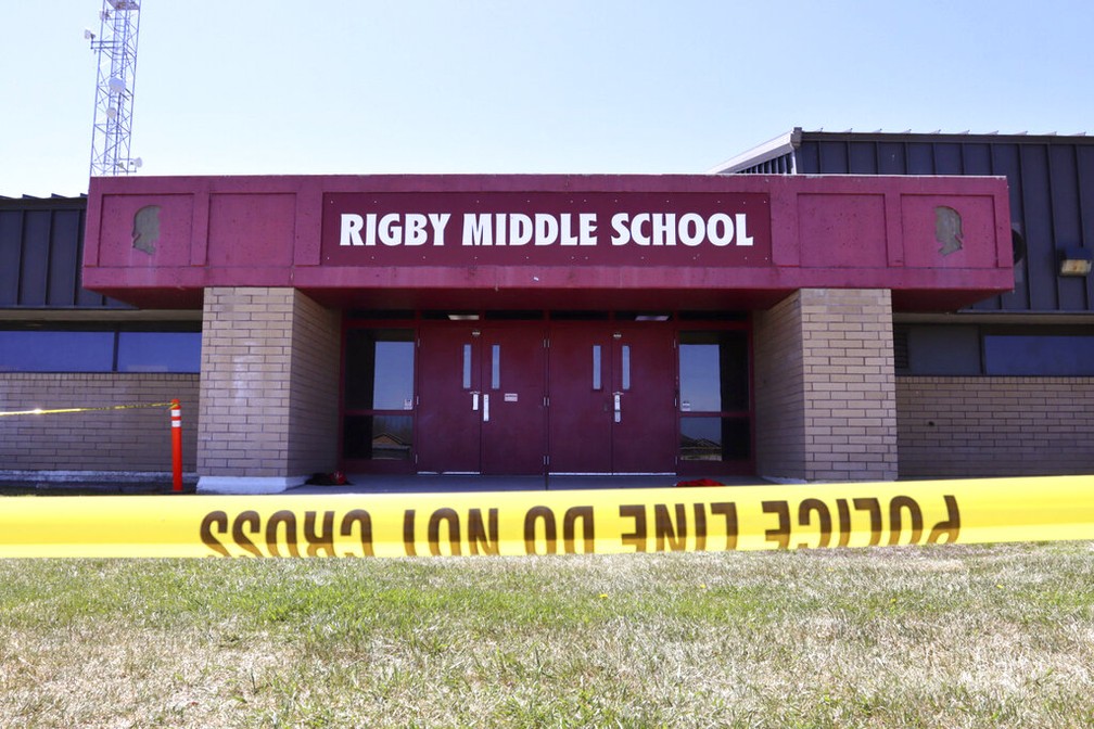 Aluna de 12 anos atira em colegas em escola de Idaho