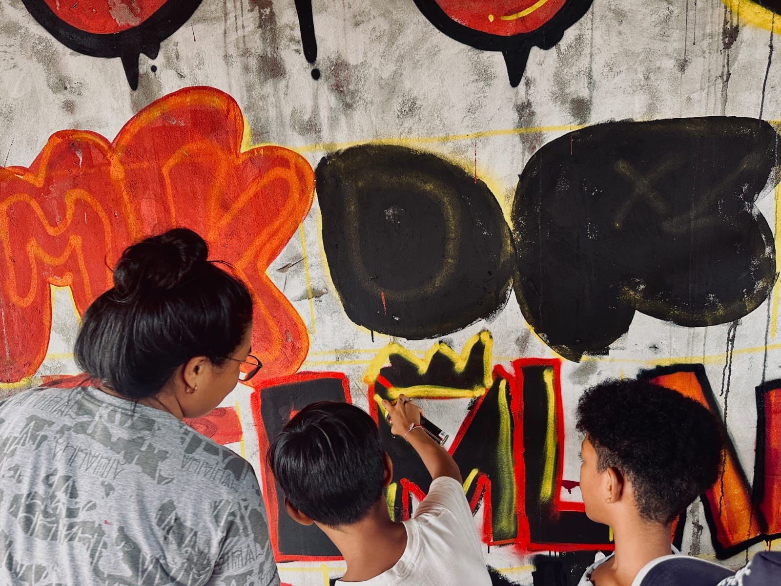 Projeto oferece oficinas gratuitas de graffiti para mulheres e pessoas LGBTQIAPN+ em Belém e Ananindeua