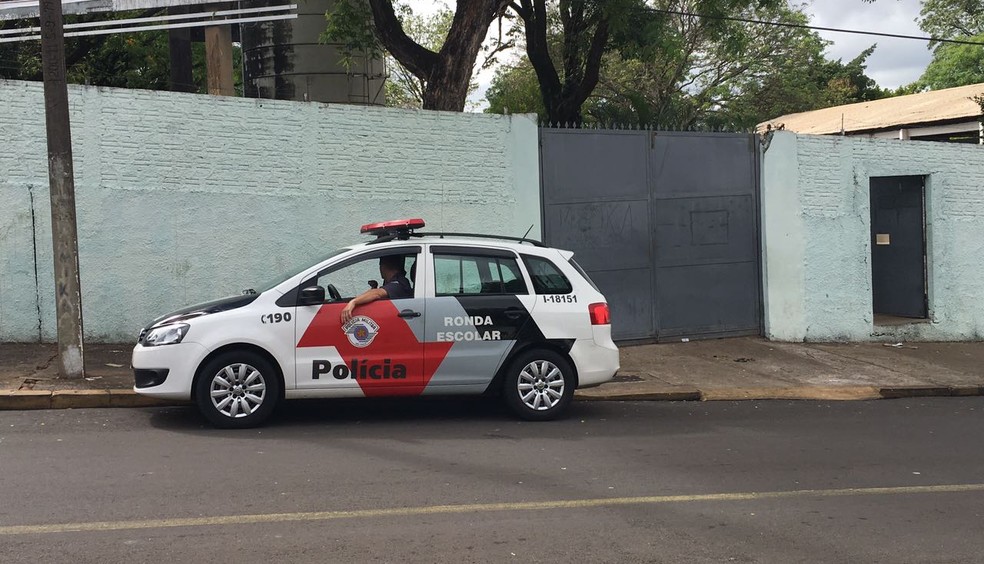 Bomba explode em pátio de escola durante jogos com 260 alunos em Piracicaba