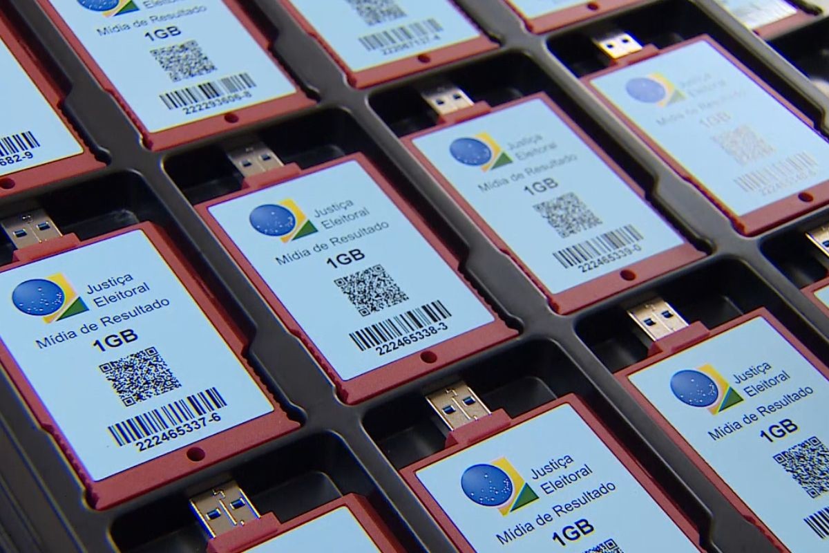 Sem internet e com lacre: saiba como são preparadas as urnas eletrônicas para as eleições 2026 em São José dos Campos
