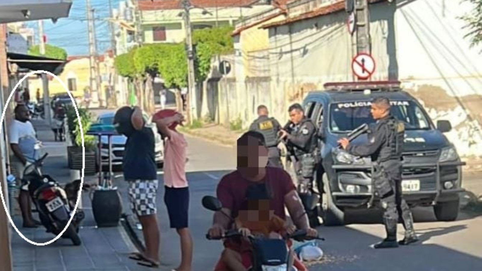 VÍDEO: Homem é morto a tiro após tentar agredir policiais no Ceará