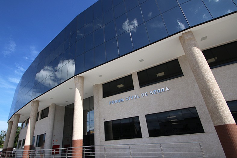 Supermercado é condenado por racismo após acusar cliente de furtar bandeja de carne na Serra