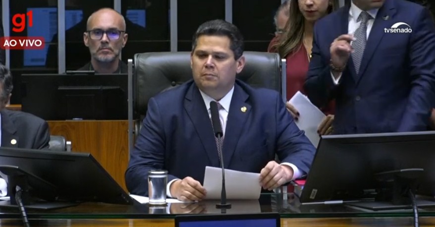 Congresso aprova proposta que permite uso de emendas para pagamento de salários de profissionais da Saúde
