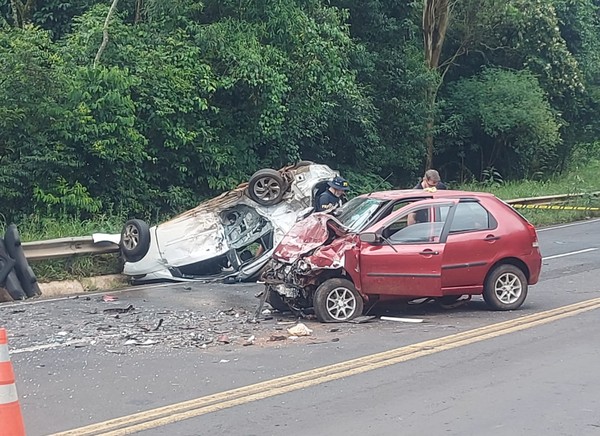 Violenta colisão em Pato Branco deixa dois homens gravemente feridos -  Jornal de Beltrão