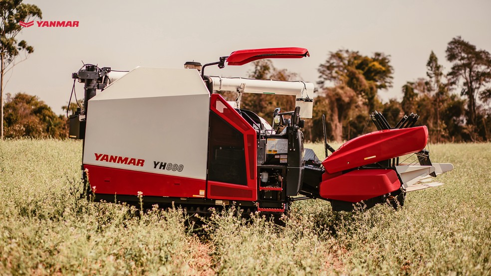 Colheitadeira YH 880: solução tecnológica para desafios na