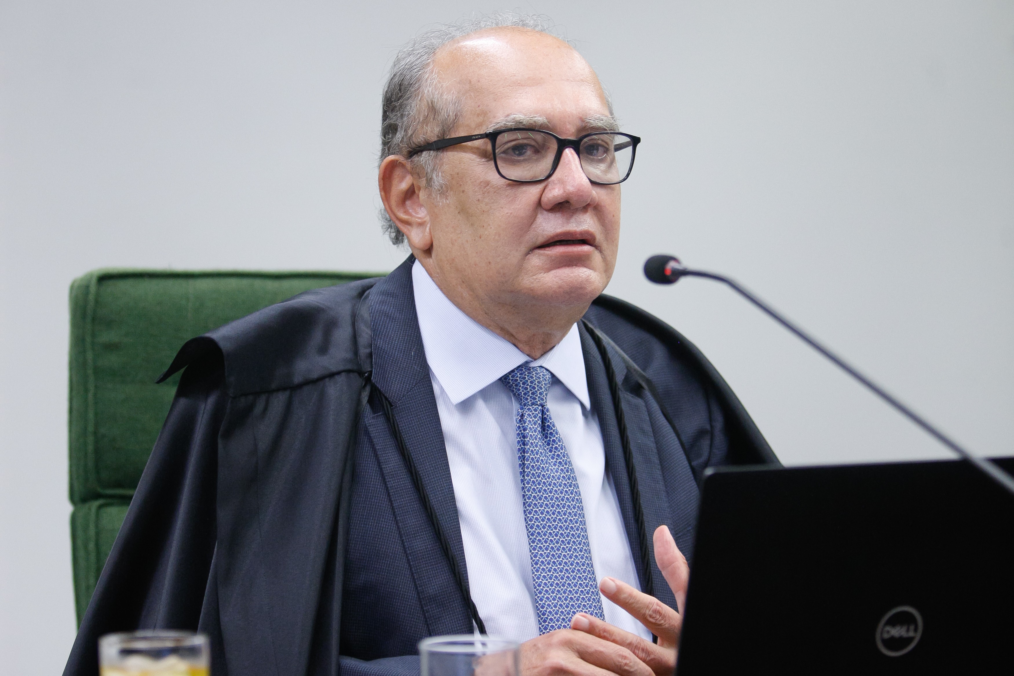 Ala do STF defende calibragem em decisão de Gilmar que restringiu impeachment de ministros