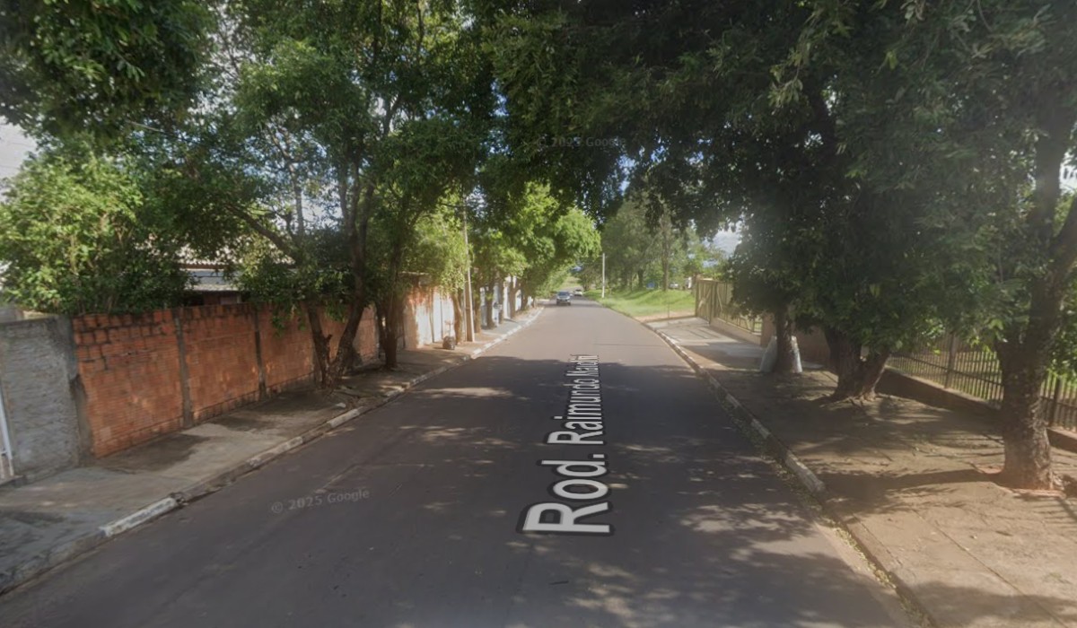 Rapaz de 20 anos morre após perder o controle de motoneta e bater contra poste no interior de SP