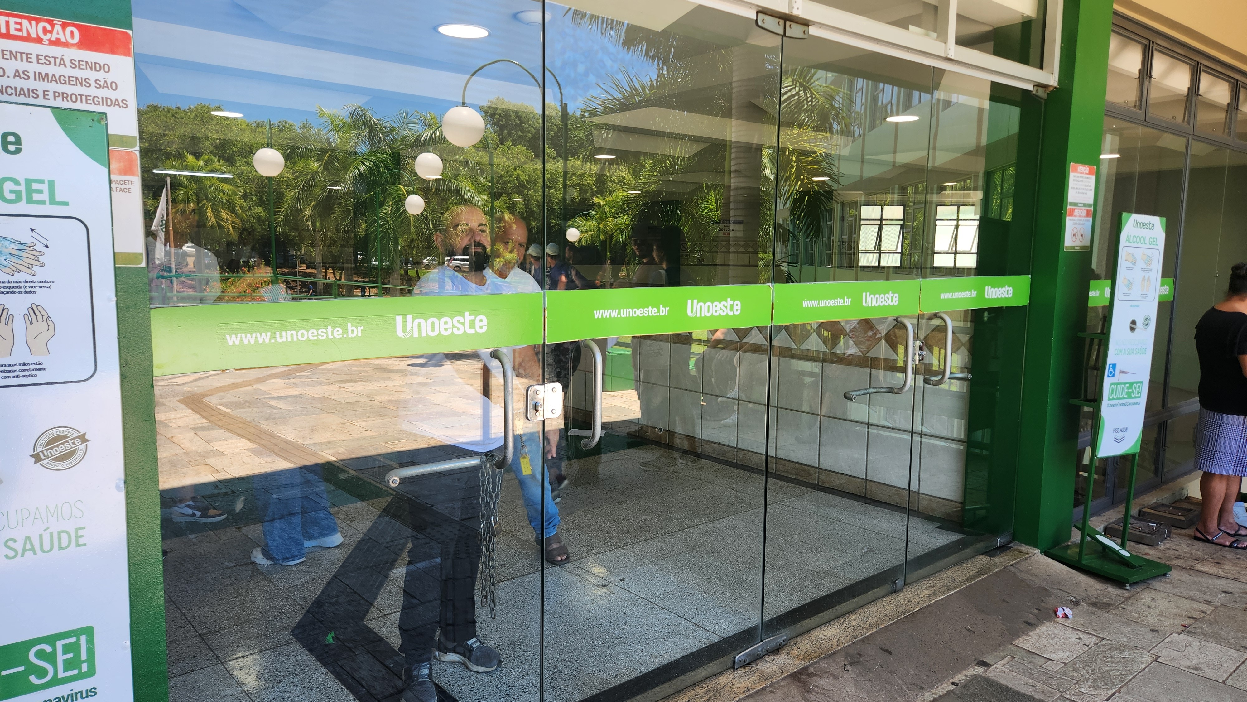 Com calor intenso, candidatos realizam segundo dia de prova do Enem em Presidente Prudente