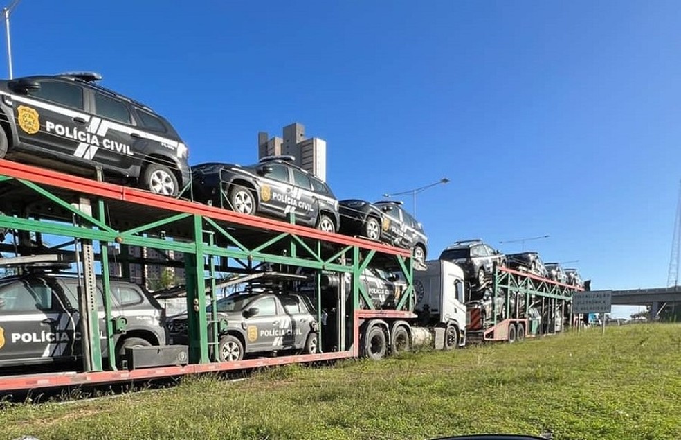 Viaturas da Polícia Civil chegando ao RN em julho de 2023 — Foto: Sesed/Cedida