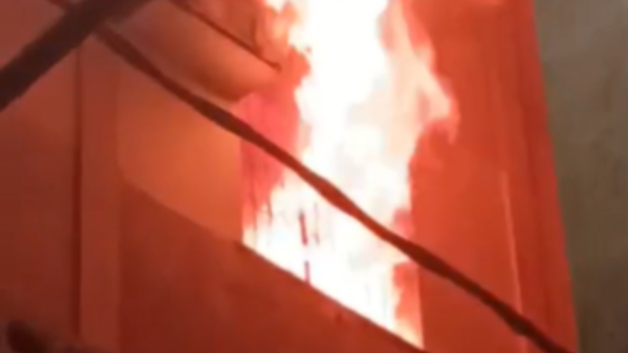 Homem é resgatado inconsciente e com queimaduras de 3º grau após incêndio em apartamento de Manaus