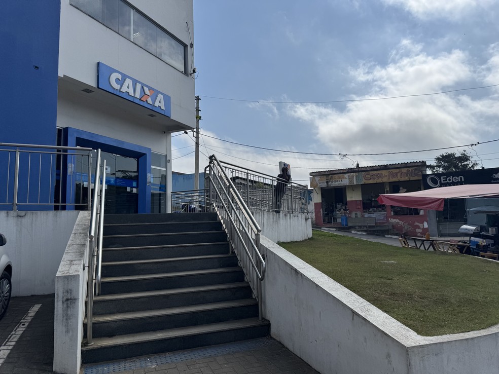 Agência da Caixa em Cipó-Guaçu — Foto: Cíntia Acayaba/g1
