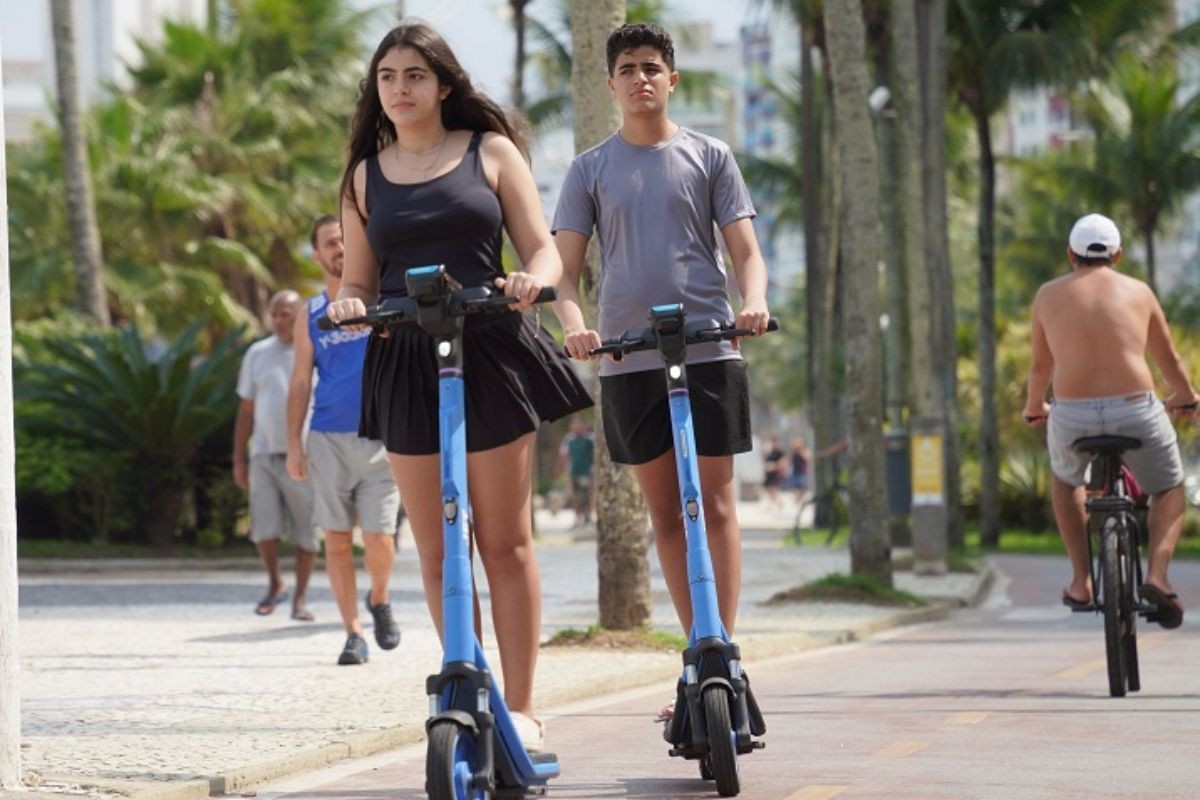 Praia Grande aprova lei que regulamenta o uso de ciclomotores, bicicletas elétricas e patinetes; veja as regras