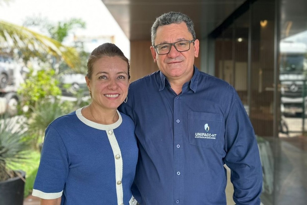 flavia-e-padre-edson-sestari-novo-secretario-de-educacao-de-varzea-grande-mt- Padre deixa o cargo de Secretário de Educação em Várzea Grande (MT