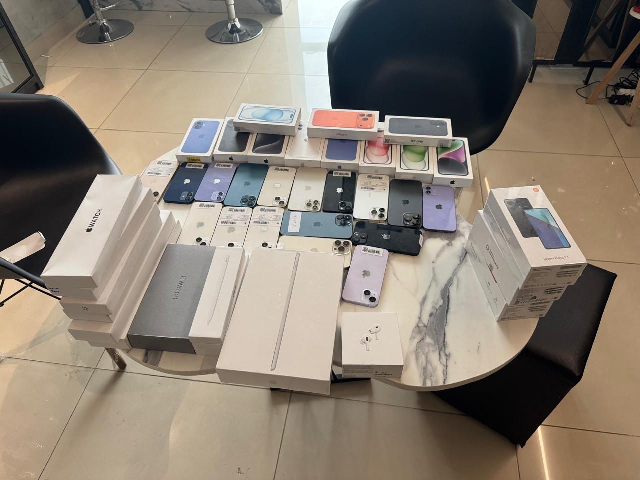 Receita Federal apreende eletrônicos vendidos ilegalmente em redes sociais em operação