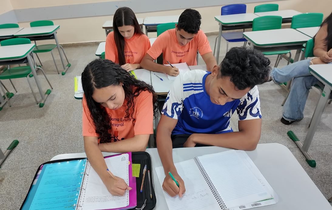 Provão Paulista: 4 alunos da mesma escola pública no interior de SP garantem vaga em medicina na USP 