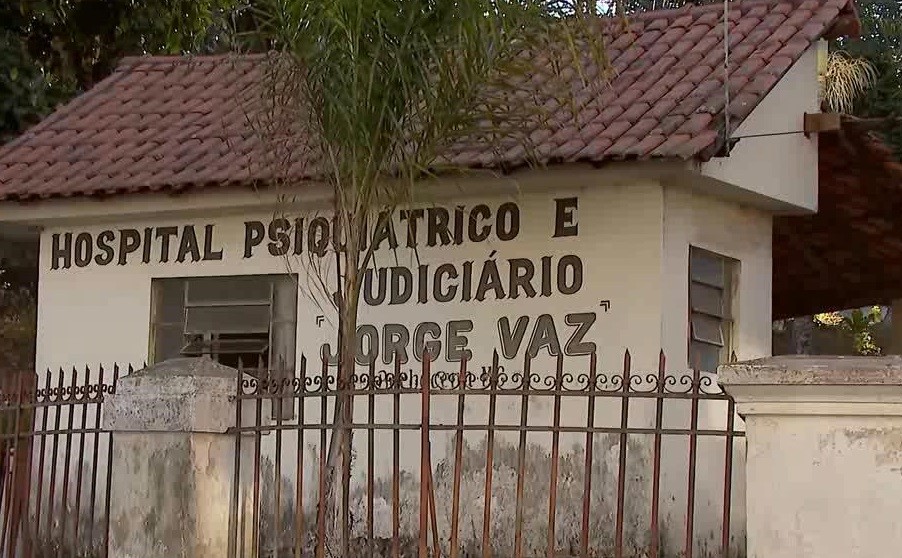 Detentos fogem do Hospital Psiquiátrico Judiciário Jorge Vaz, em Barbacena, e são recapturados minutos depois 