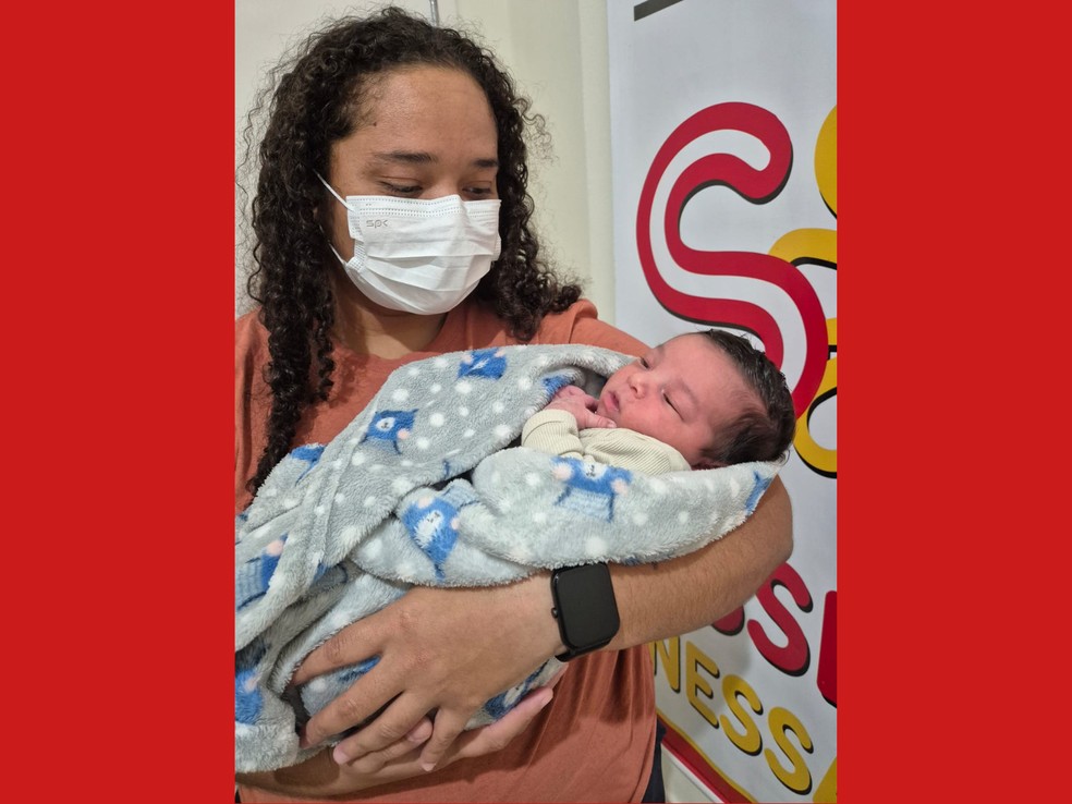 Primeiro encontro de Rarianne e Manueli com Luís Antônio ocorreu no Educandário Santa Margarida, em Rio Branco — Foto: Arquivo pessoal
