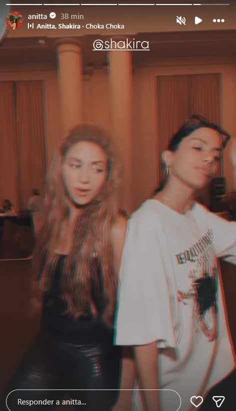 'Choka Choka': Anitta vai cantar com Shakira no Rio e posta vídeo de 'ensaio' no Copacabana Palace