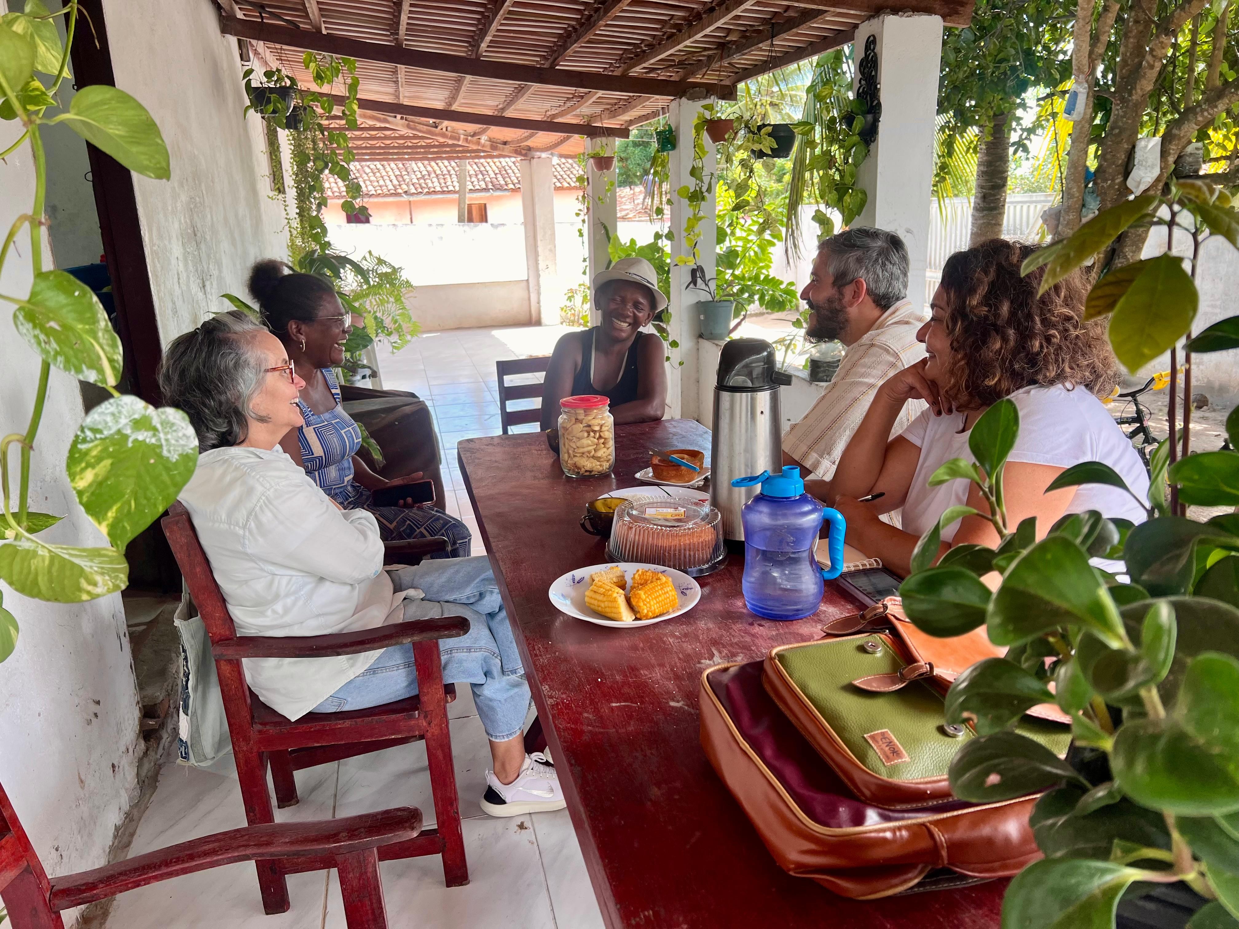 'Eu escreveria se soubesse': livro transforma relatos de potiguares em contos