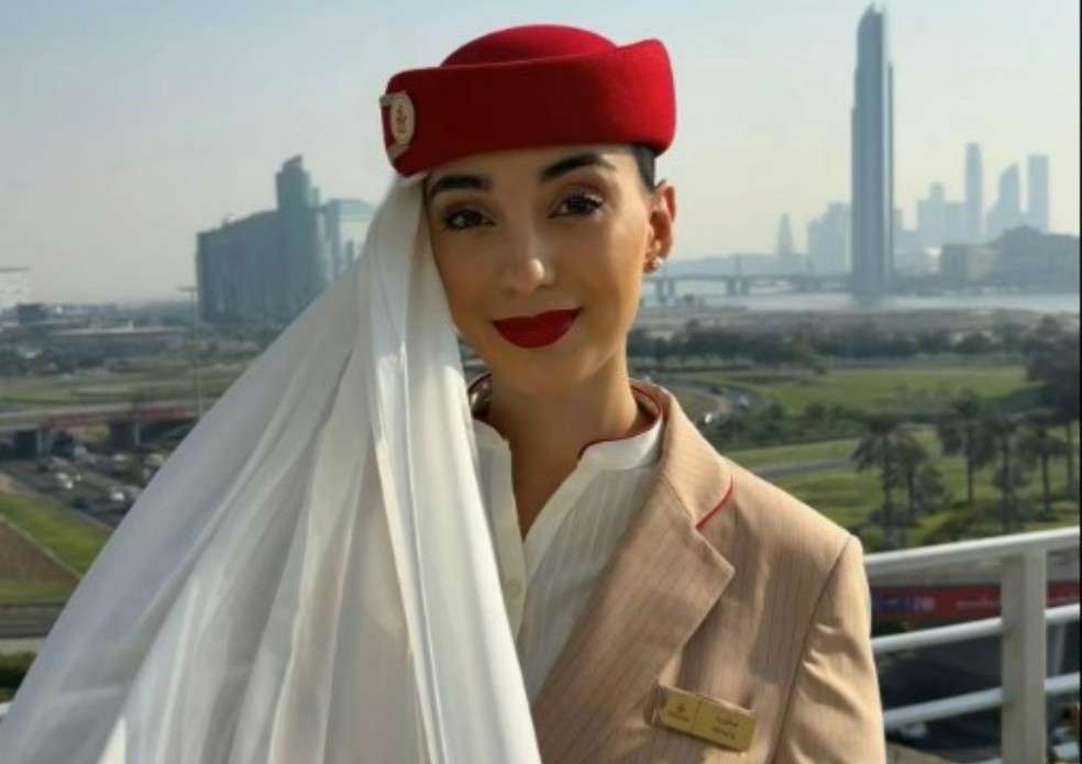 Victoria Capano, comissária da Emirates — Foto: Reprodução/TikTok