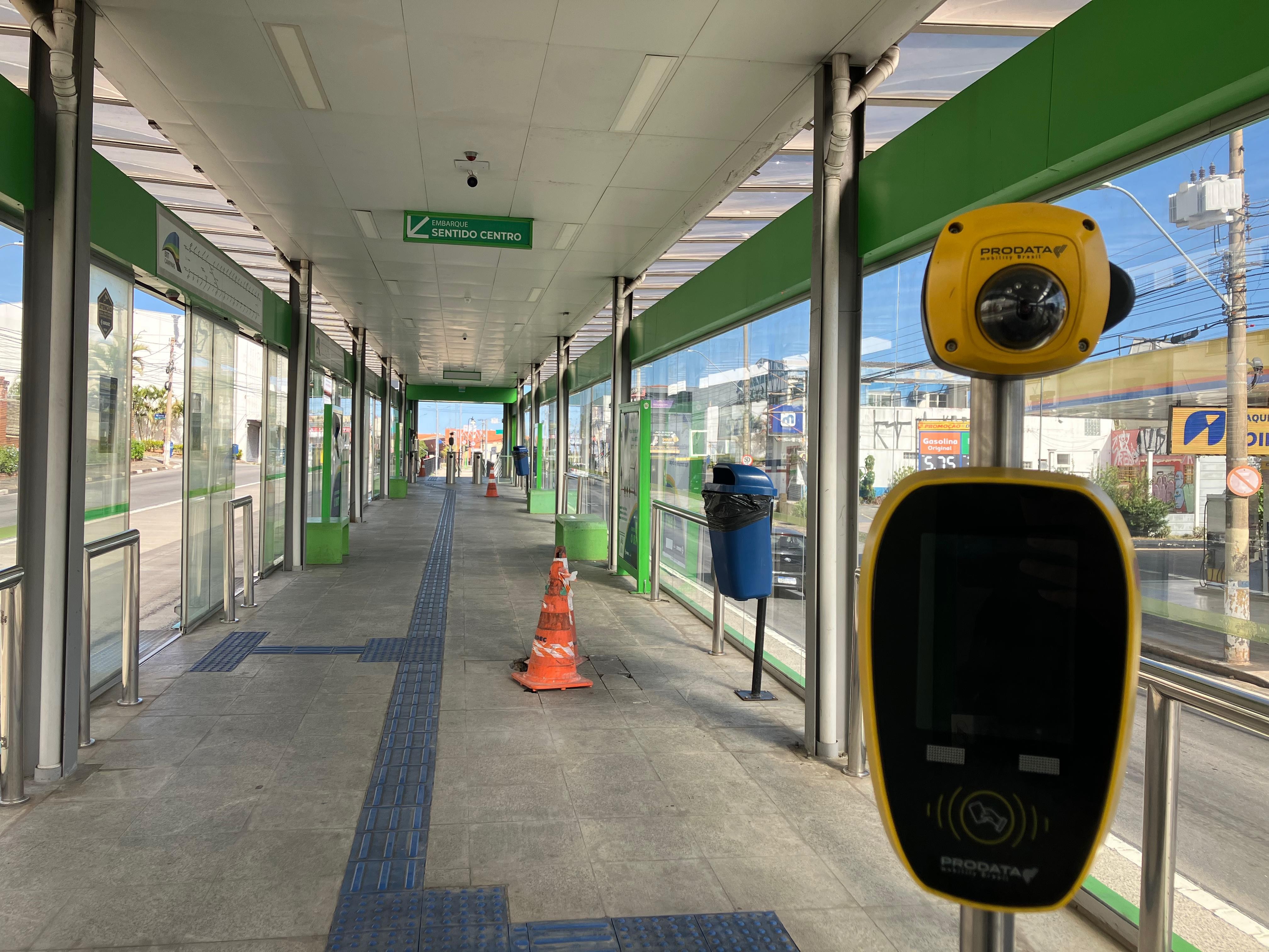 Furto de fiação deixa estação com passagem livre por falta de energia em Campinas