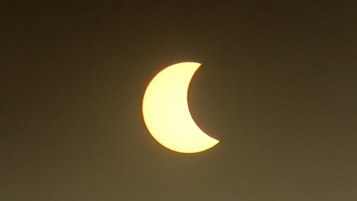 Chuva rouba a cena em Marabá e eclipse vira meme nas redes sociais