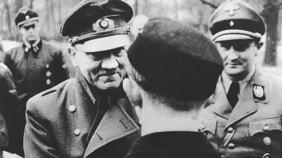 Em seus últimos dias, Hitler era a sombra do líder messiânico que conseguiu atrair a maioria de seus compatriotas, segundo aqueles que o acompanharam até o fim. — Foto: Getty Images via BBC