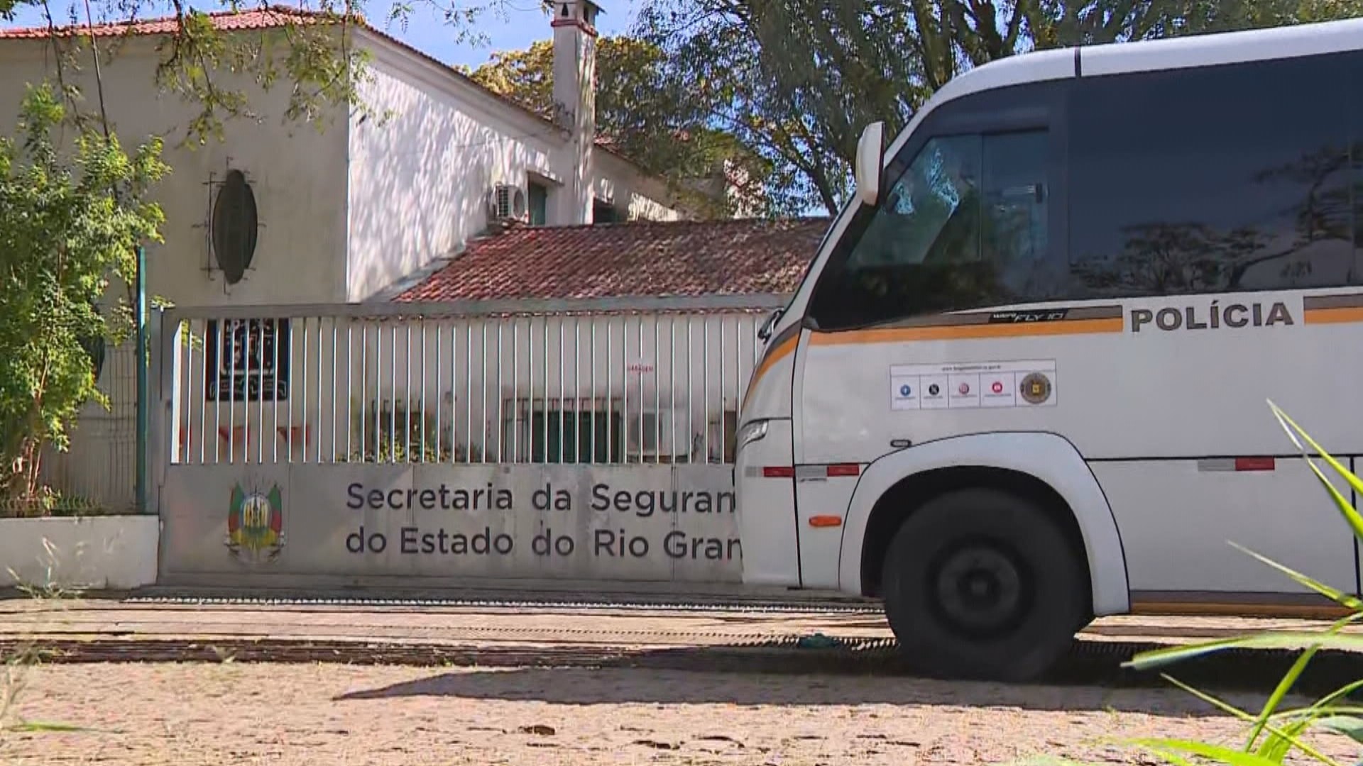 PMs são presos em flagrante com drogas em casa e em viaturas em Porto Alegre