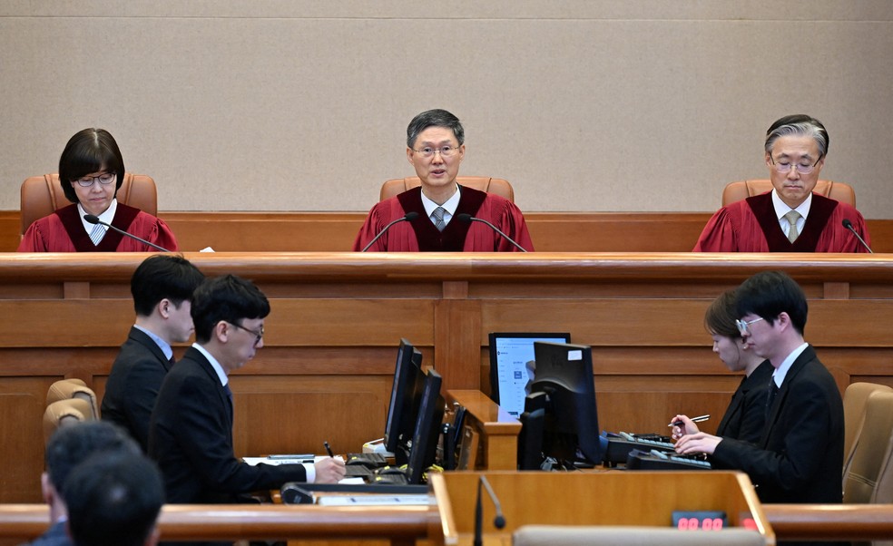 Justiça da Coreia do Sul vota impeachment do presidente Yoon — Foto: Reuters