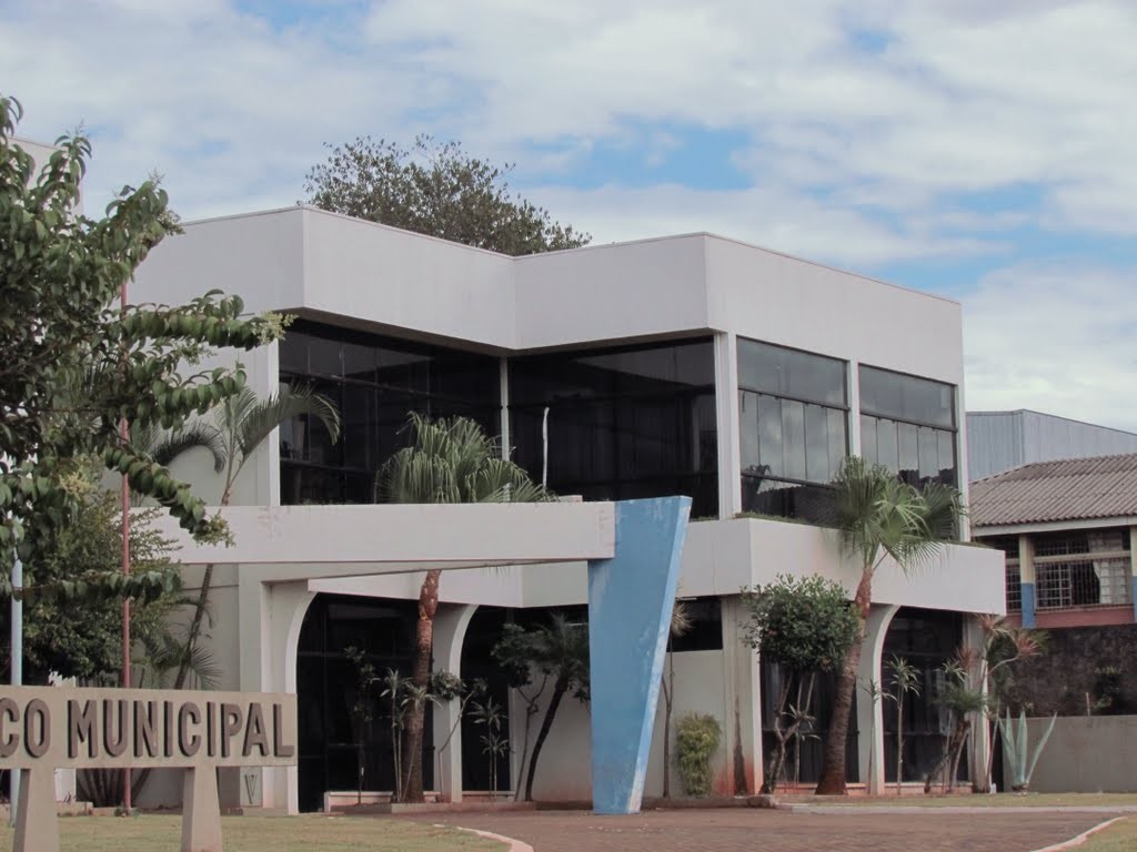 Prefeitura de Quedas do Iguaçu abre concurso público com 19 vagas; salários chegam a R$ 11,2 mil