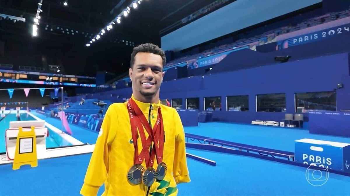 Gabrielzinho e Carol Santiago conquistam medalhas de ouro para o Brasil nas Paralimpíadas