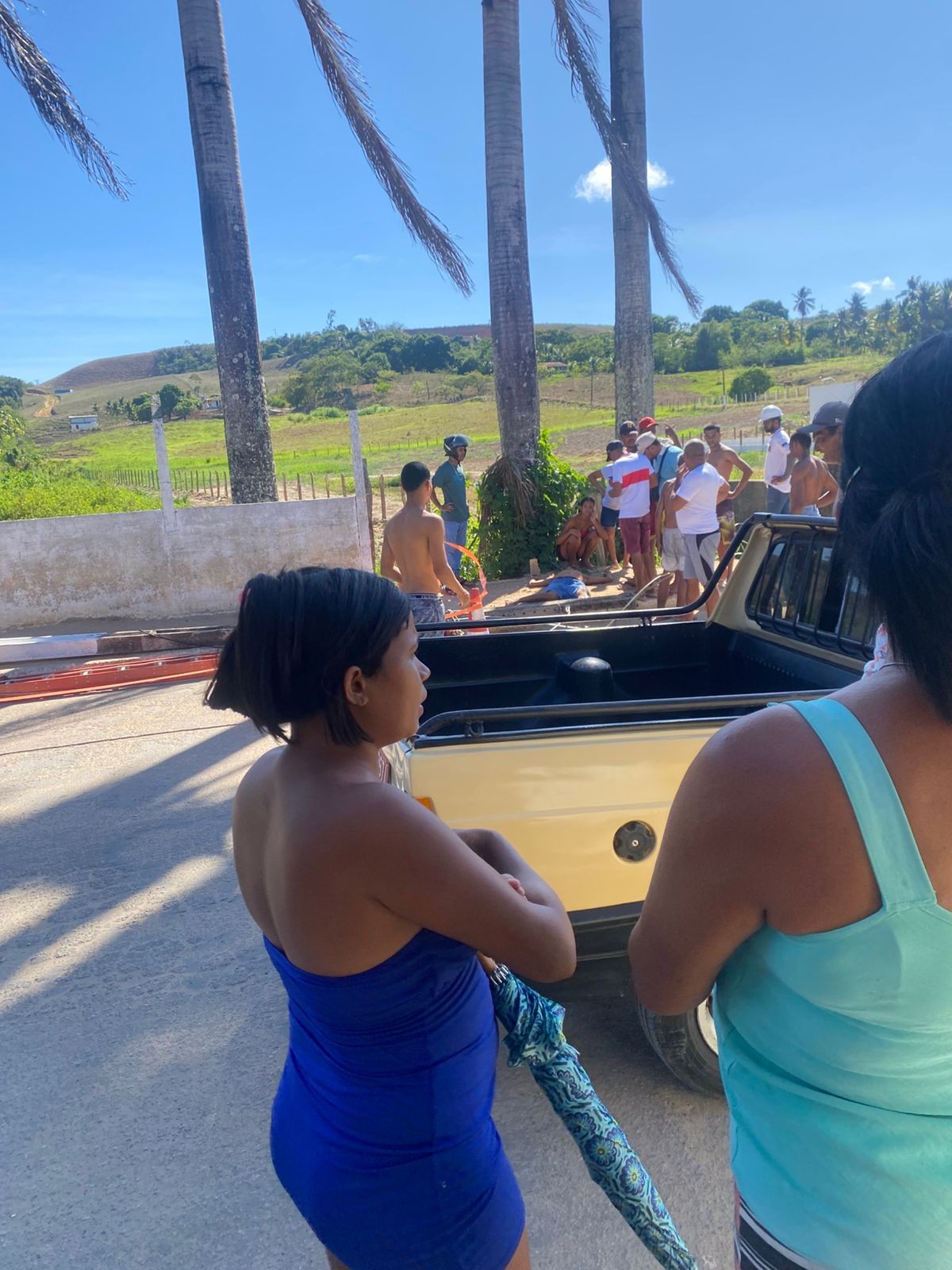 Poste cai e mata homem durante manutenção em São Miguel dos Campos; VÍDEO