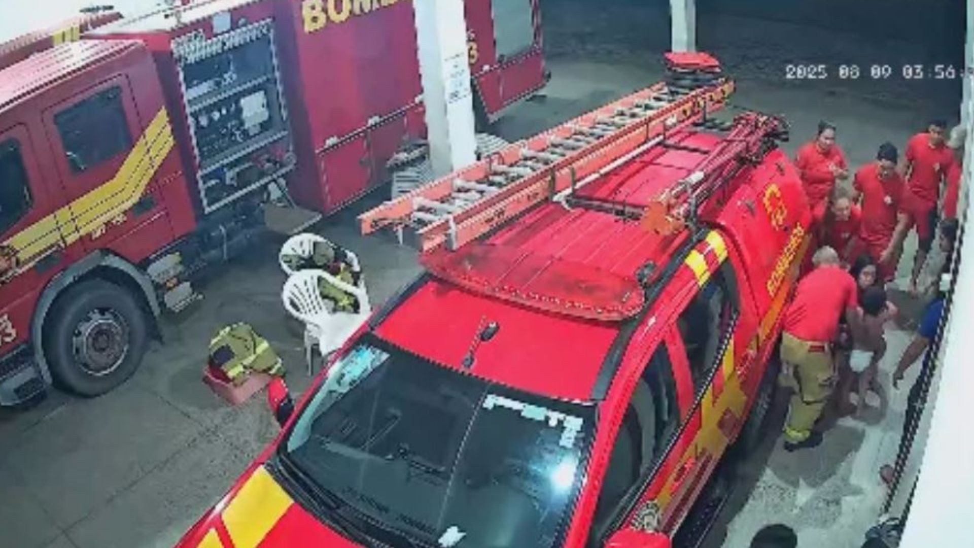 Bombeiros salvam criança de 3 anos engasgada em Macapá; vídeo mostra resgate