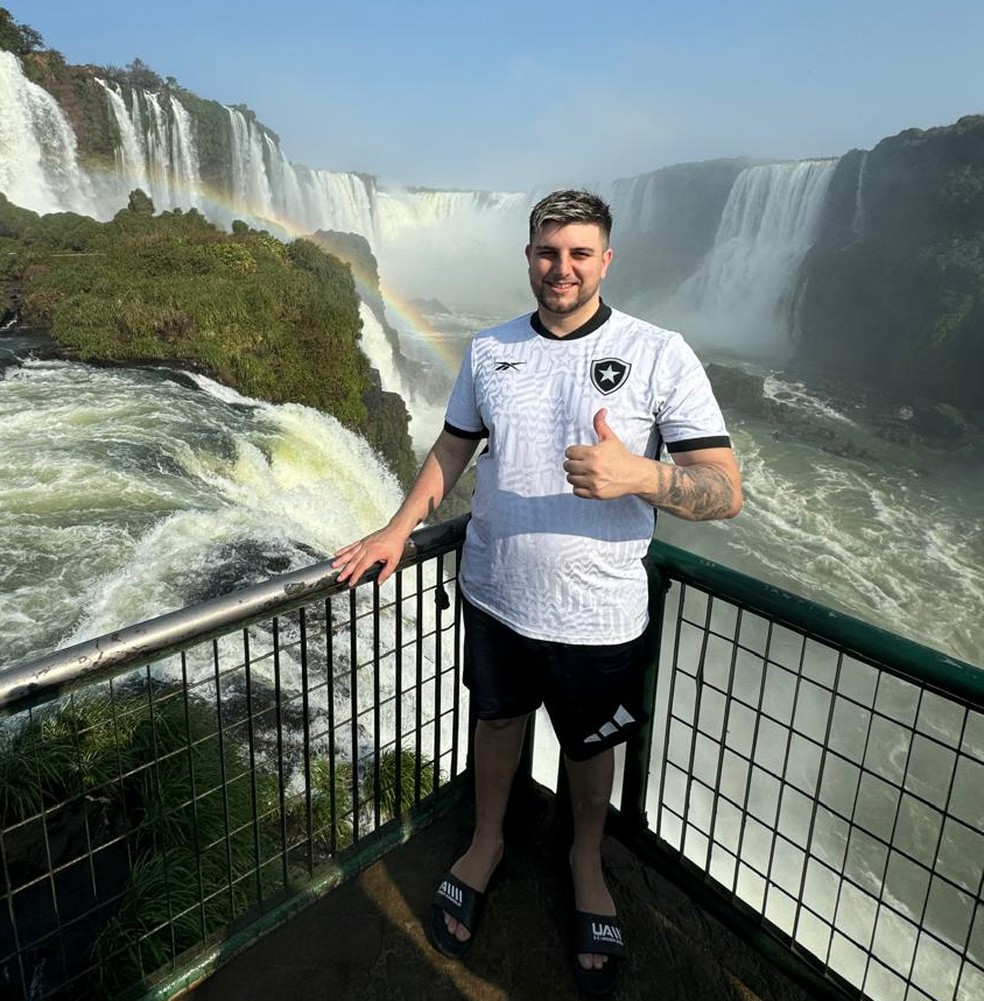 Daniel Patr&iacute;cio Santos de Oliveira, de 29 anos, foi morto durante abordagem da PM na Pavuna &mdash; Foto: Arquivo pessoal