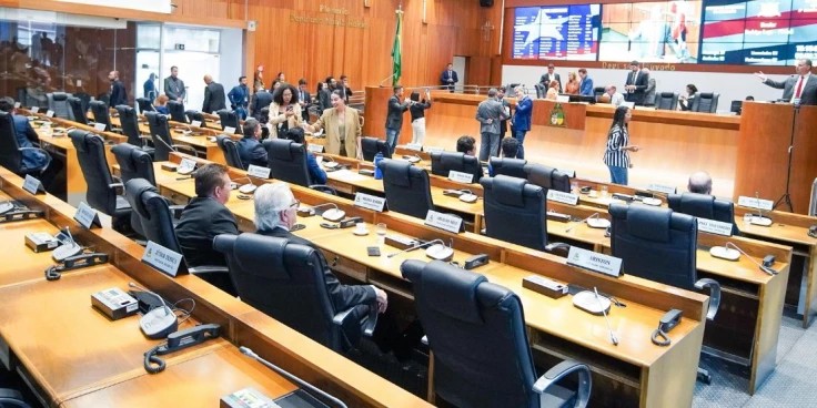 Empresários acionam Justiça contra feriado do Dia da Mulher no MA