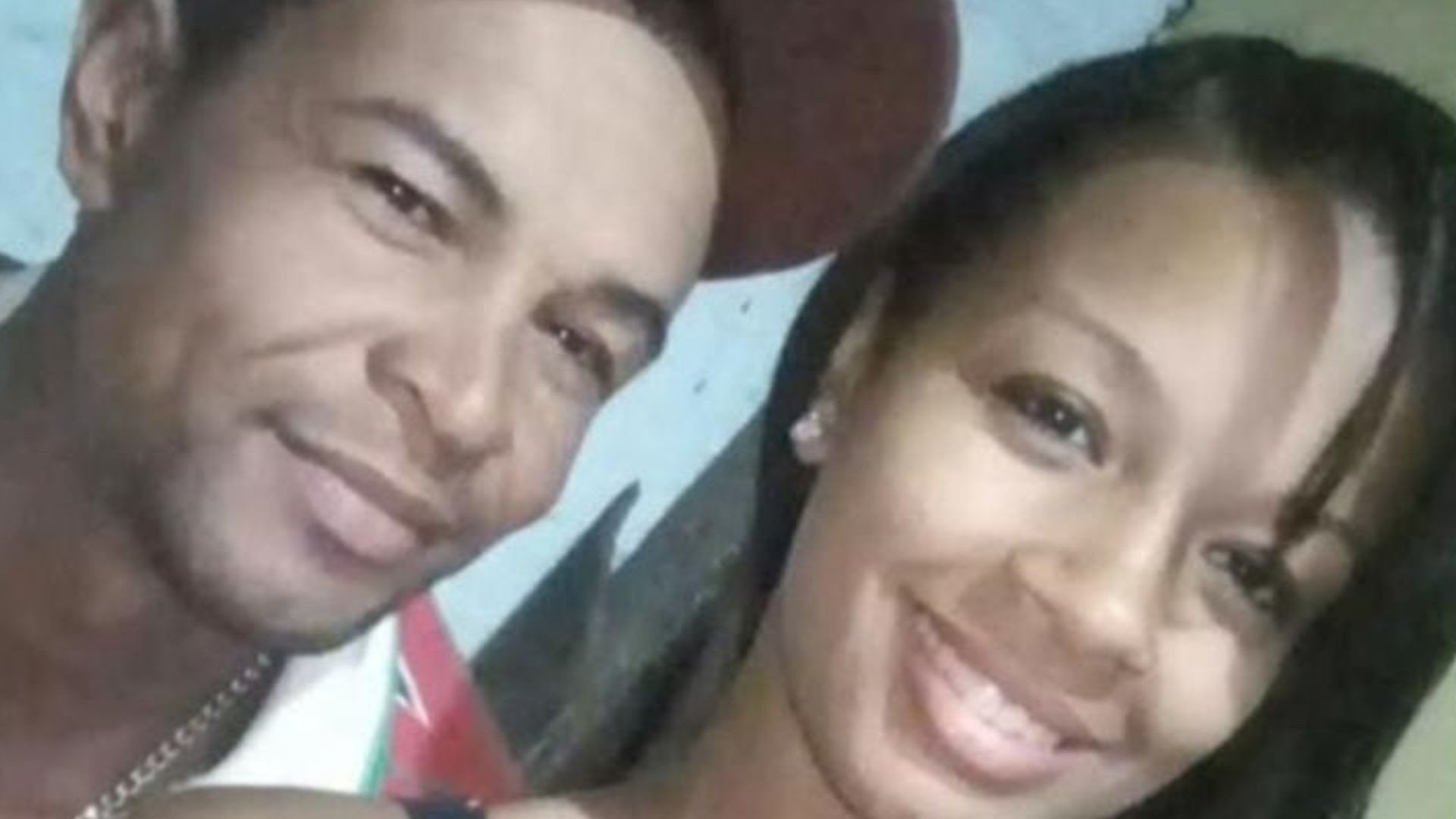 Mulher é morta a facadas pelo ex em Uberlândia; homem foge levando filho do casal