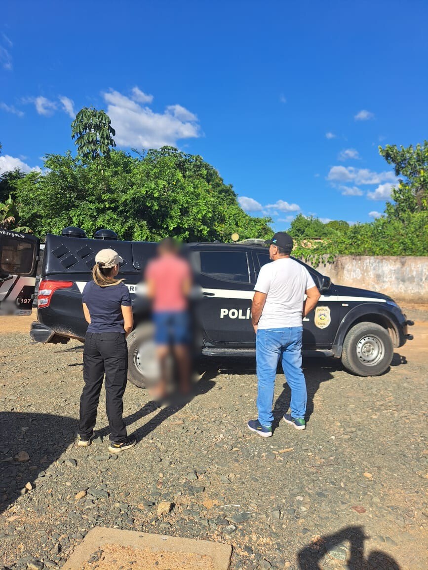 Foragido há mais de um ano por matar homem a facadas é preso em Caroebe 