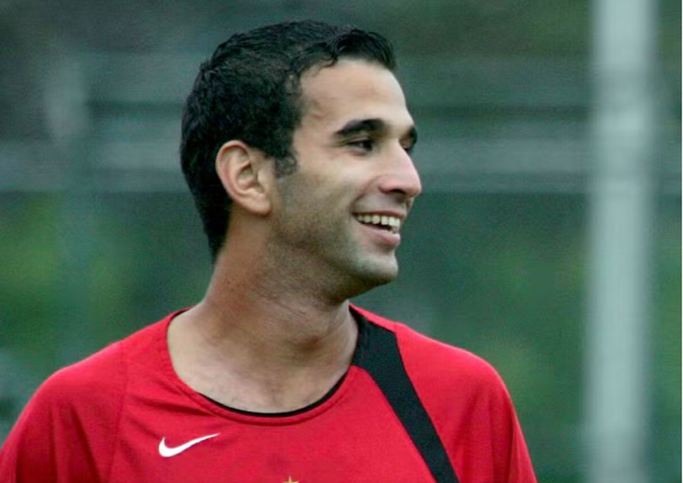 Ex-jogador do Cruzeiro escapa ileso de tentativa de atropelamento em cidade mineira