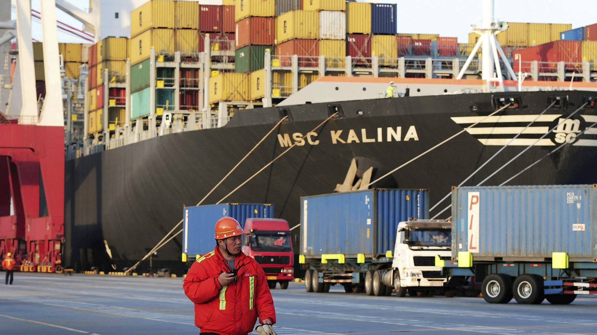 Economia da China desacelera com guerra comercial e demanda fraca destaca riscos estruturais