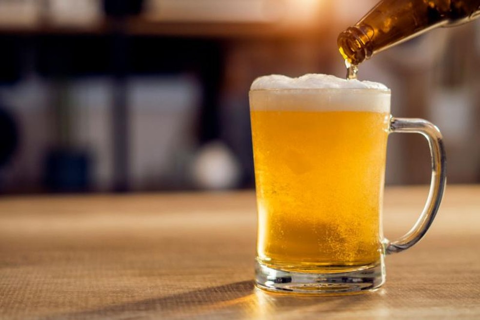 À medida que nosso clima muda, o mesmo acontece com o perfil de sabor de uma das bebidas mais populares do mundo — Foto: Getty Images via BBC
