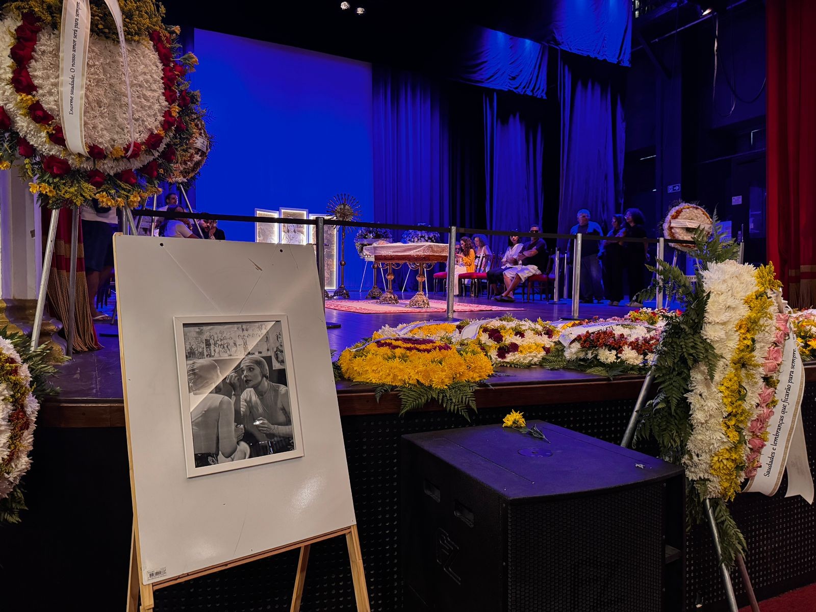 Corpo de Titina Medeiros é velado em Natal e enterro será em cidade onde atriz cresceu