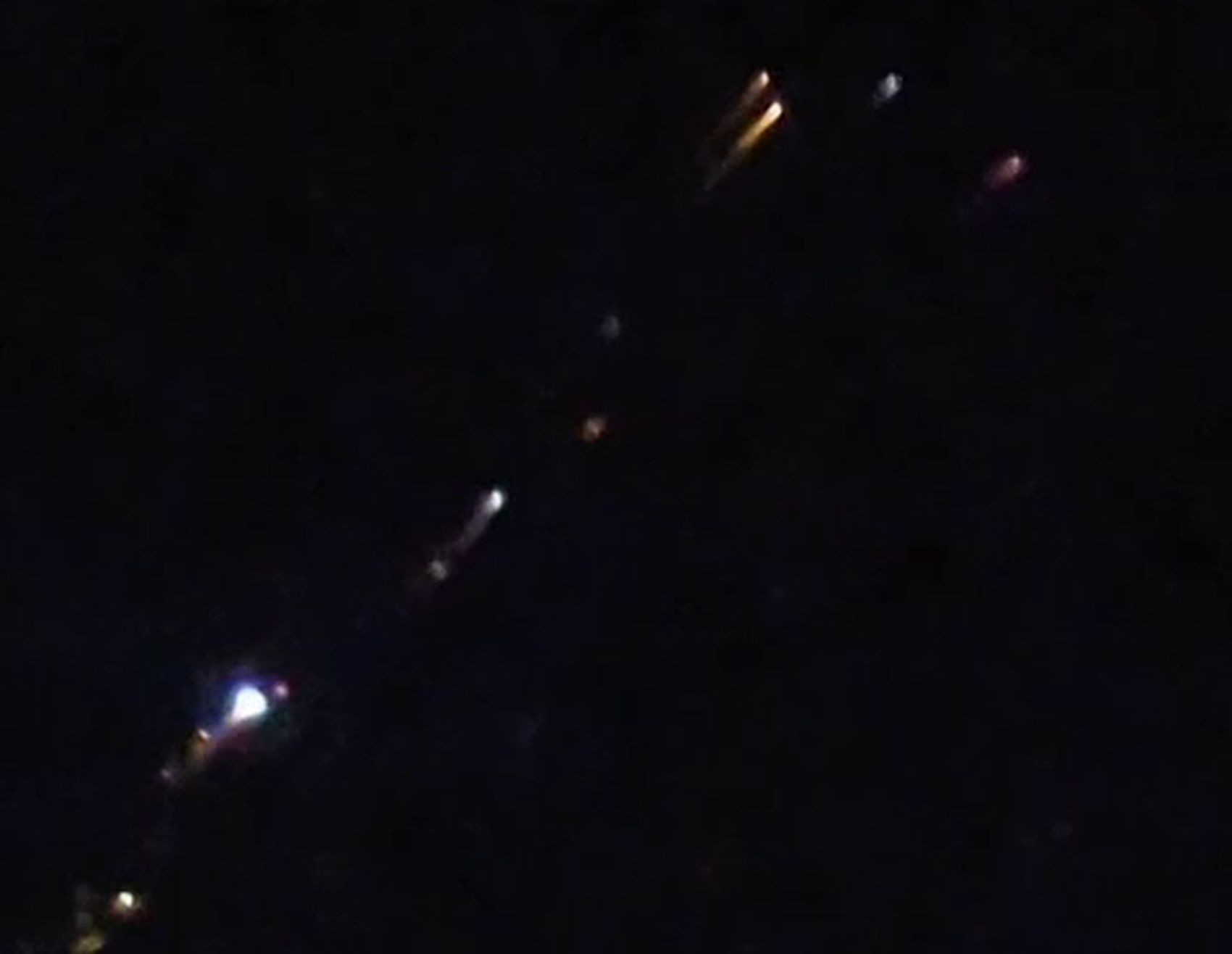 VÍDEO: rastros de luz são observados no céu de Sergipe