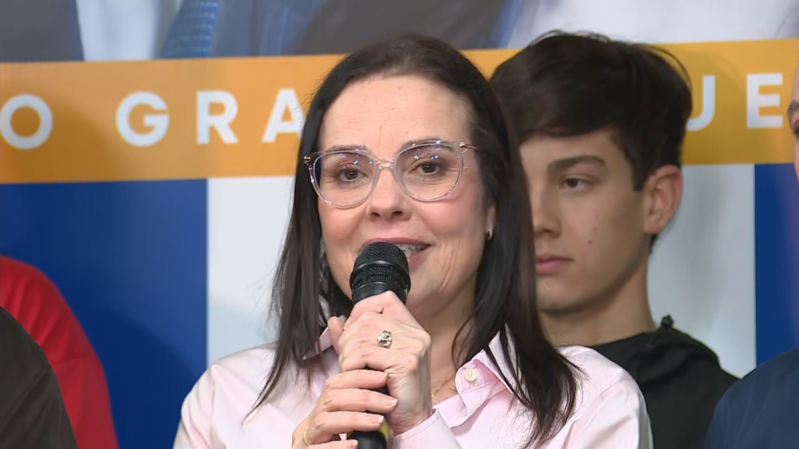 'O que for crítica, será crítica, o que for construção, será construção', diz Juliana Brizola (PDT) após derrota no RS