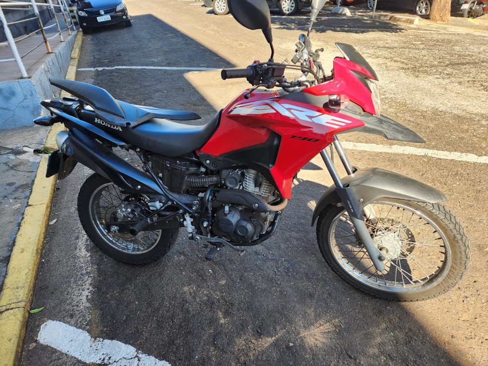 Homem foi espancado após furtar motocicleta, em Presidente Prudente (SP) — Foto: Polícia Civil