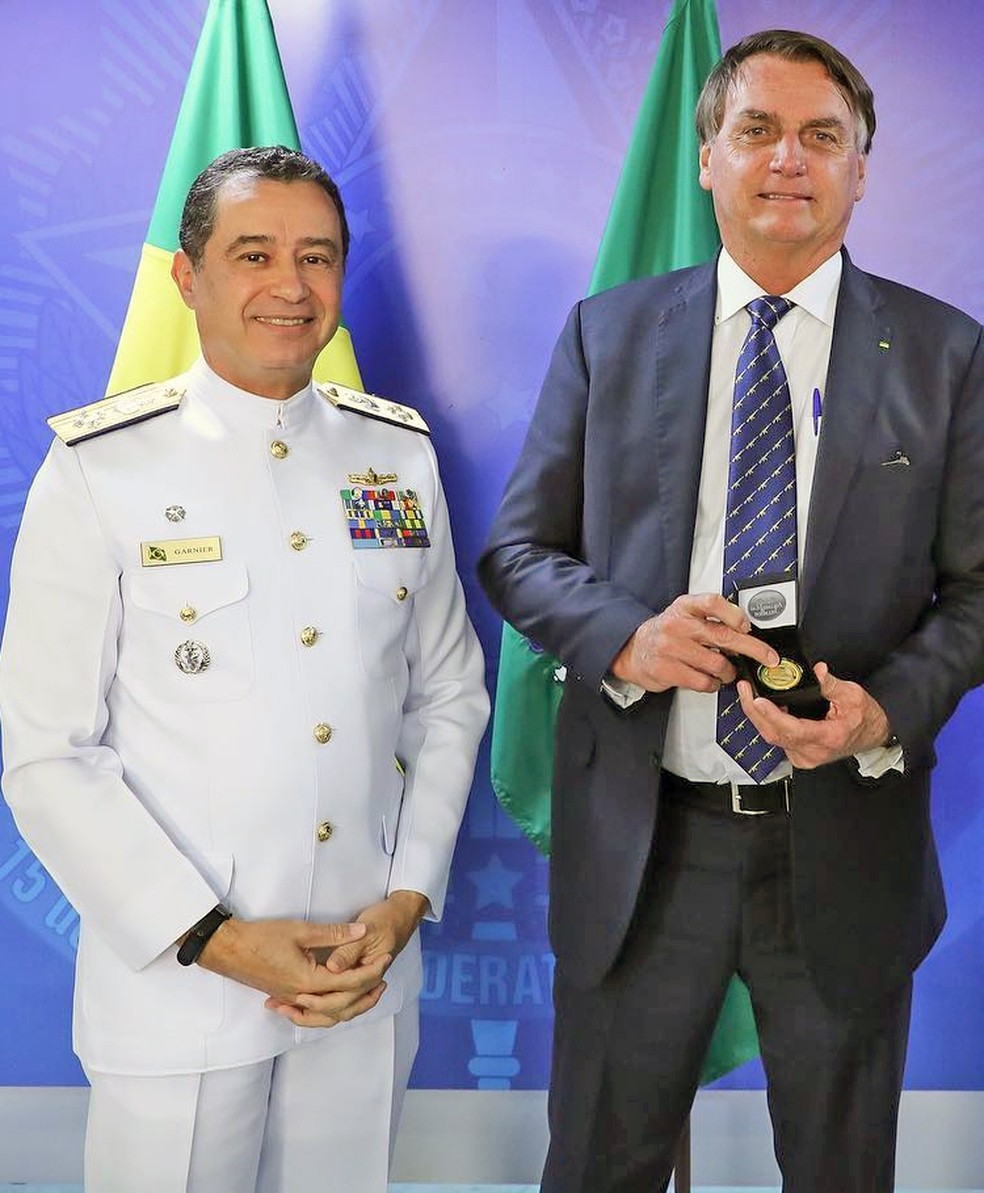 O almirante Almir Garnier Santos foi comandante da Marinha no governo Bolsonaro — Foto: Reprodução