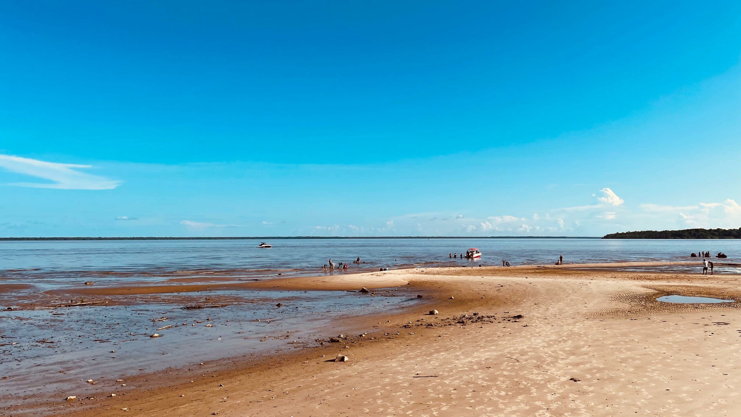 Verão no Amapá aumenta risco de acne solar, alerta dermatologista; veja dicas para se previnir