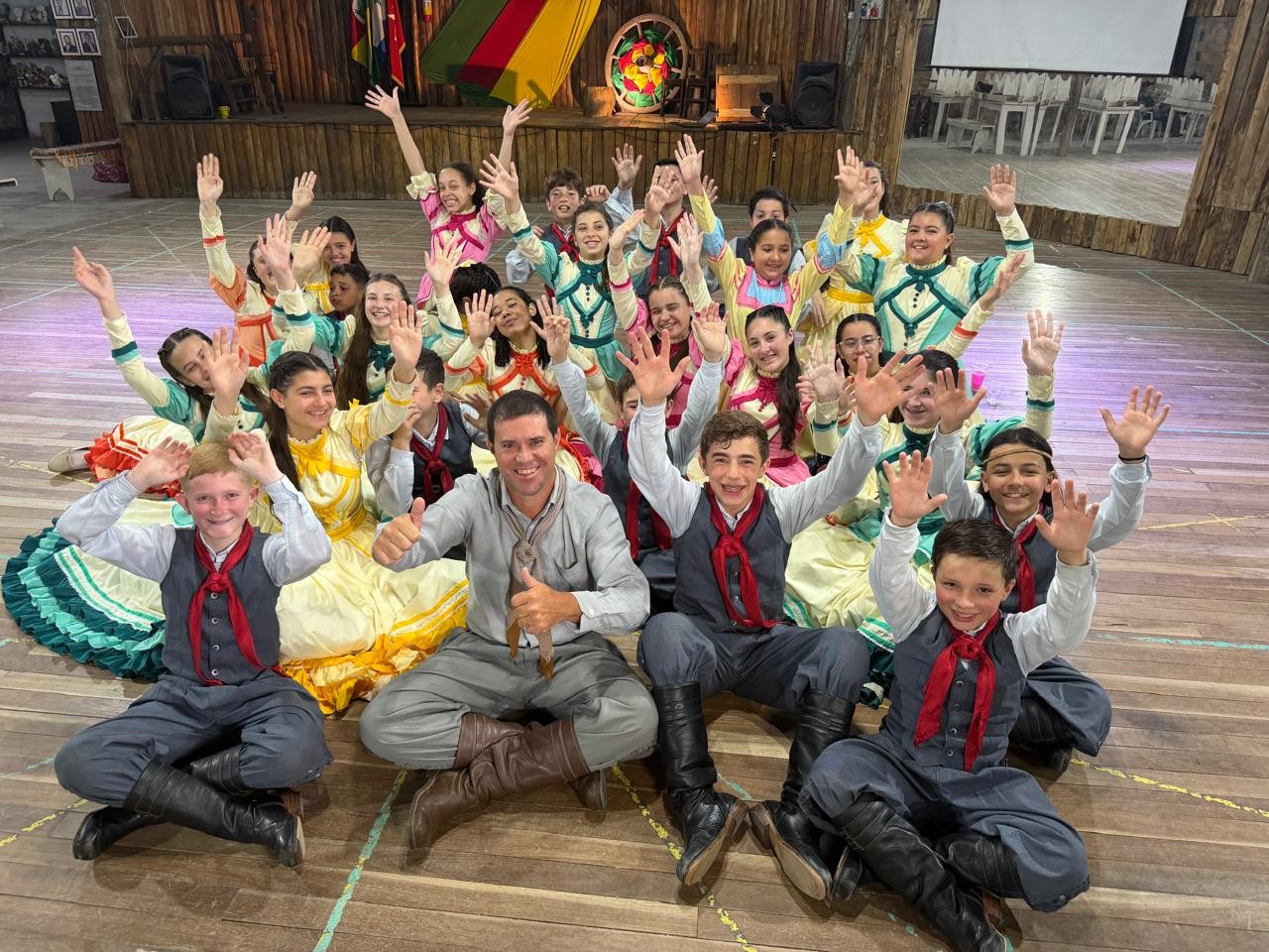 Desafio Farroupilha: crianças de CTG vão fazer 'jejum' de celular por 15 dias 