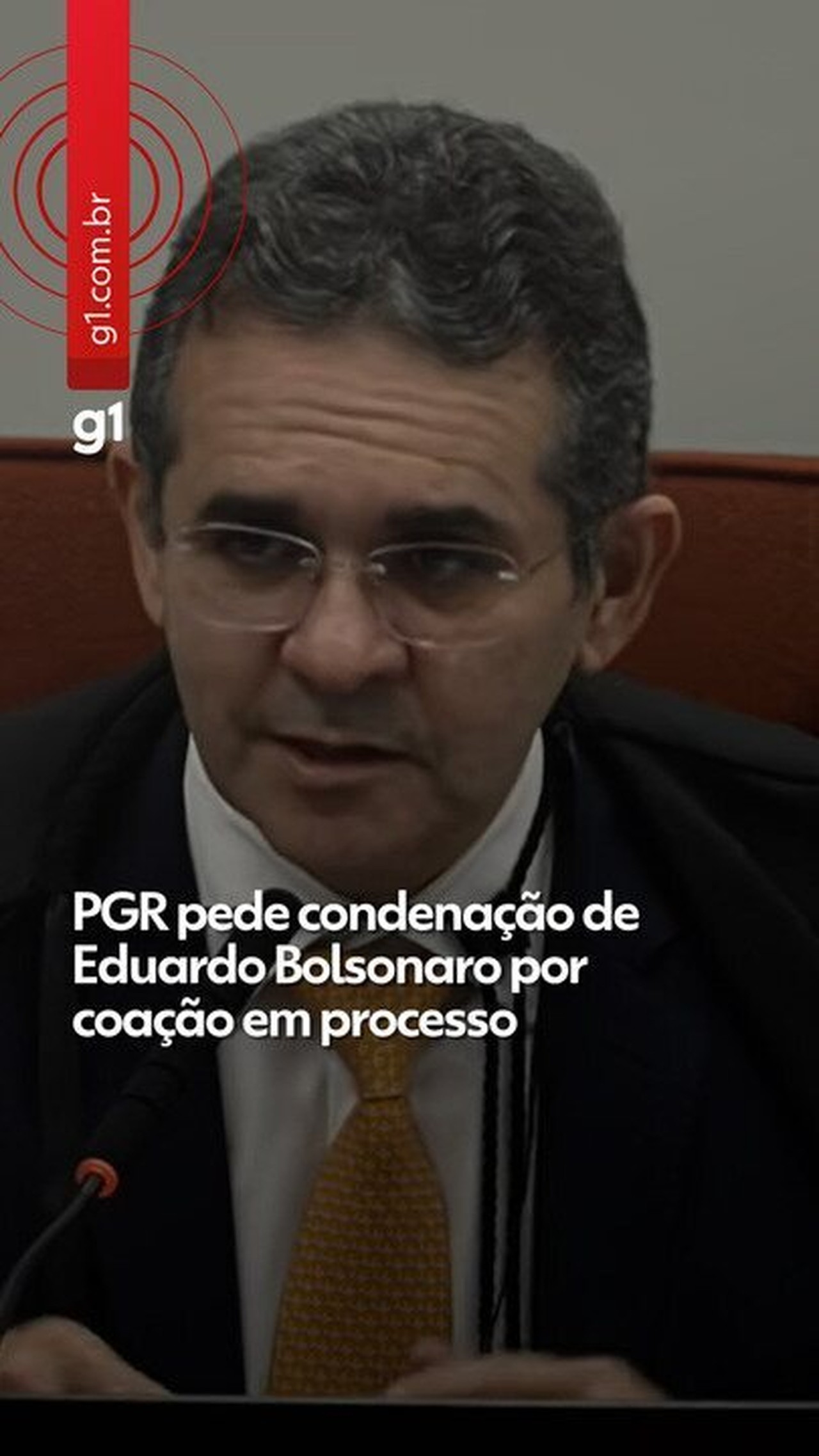 PGR pede condenação de Eduardo Bolsonaro por coação em processo sobre trama